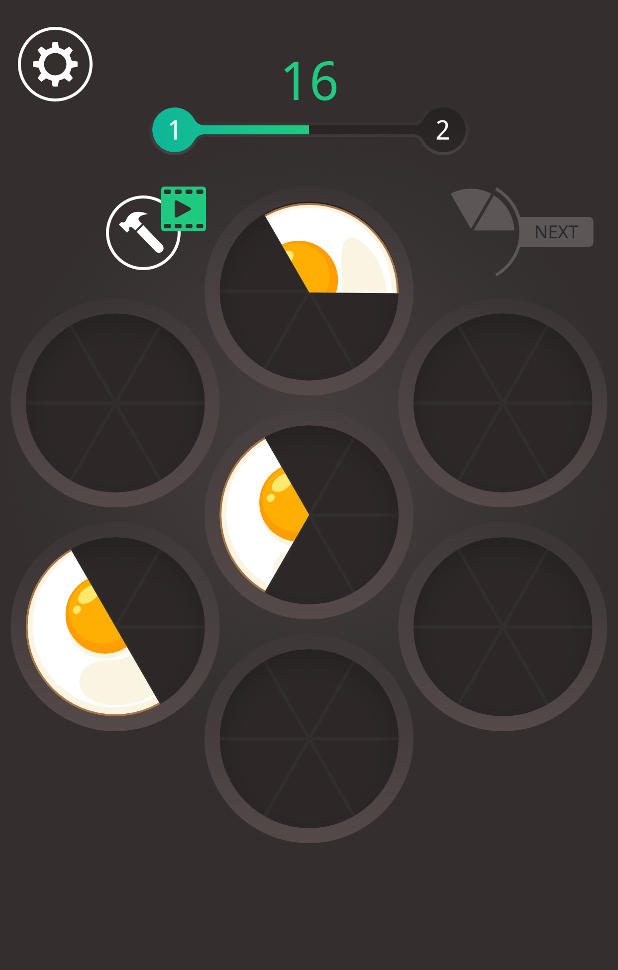 Screenshot from game Lucky Pie, 6 circles around a center circle, inside of it is a portion of an egg